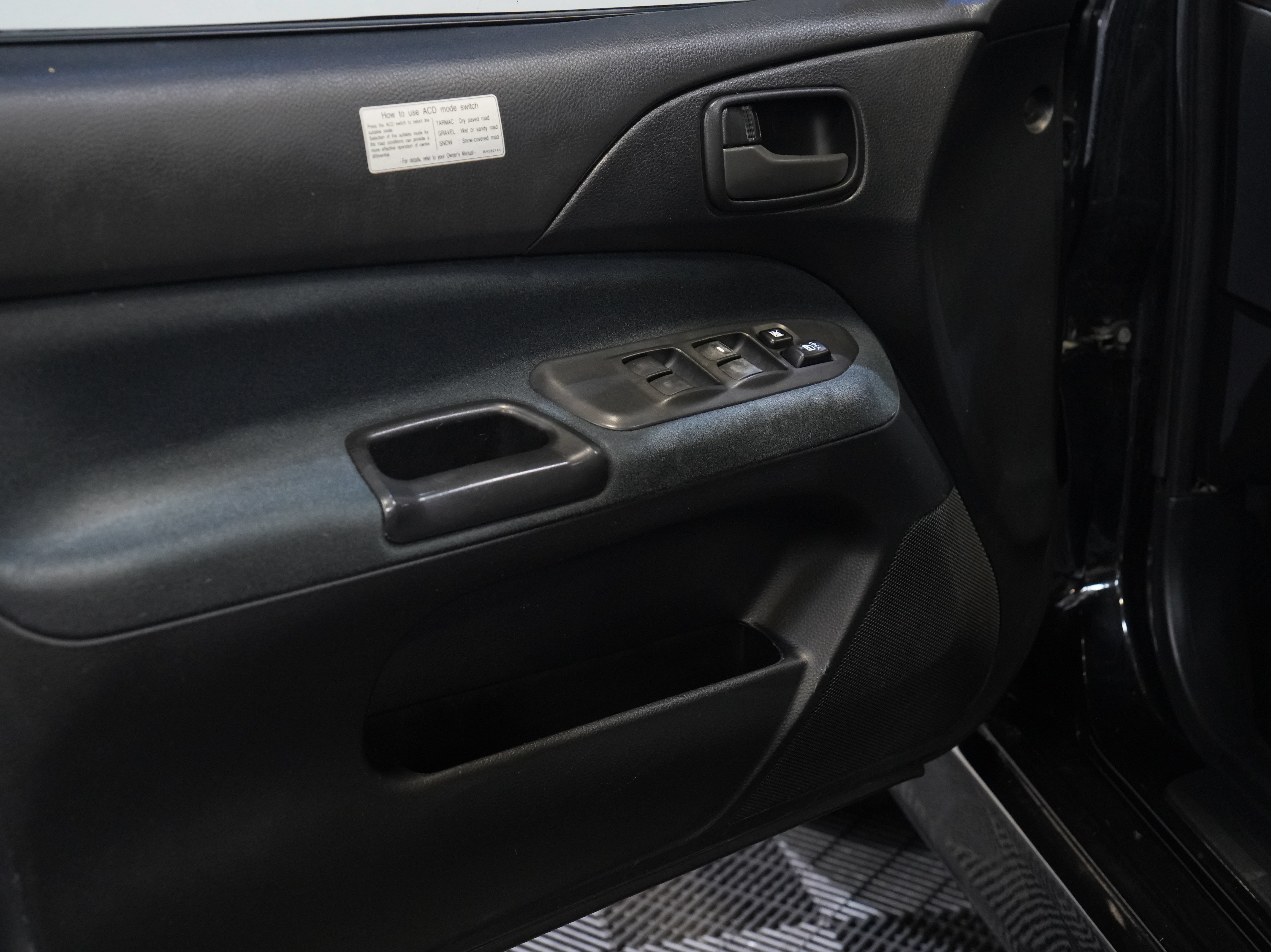 Used 2006 Mitsubishi Lancer Evolution MR AWD/4WD image 21