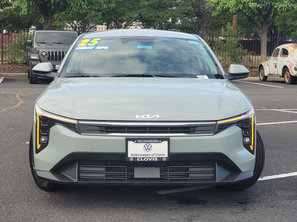 Used 2025 Kia K4 FWD image 3