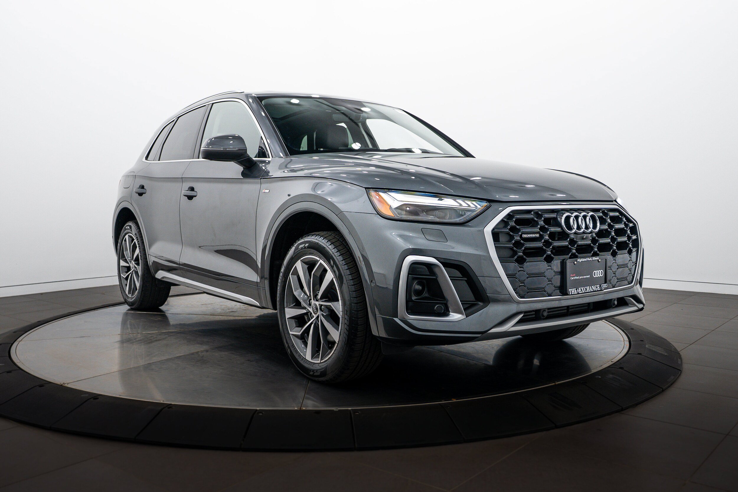 Certified 2023 Audi Q5 2.0T Prestige w/ Prestige Package AWD/4WD image 2