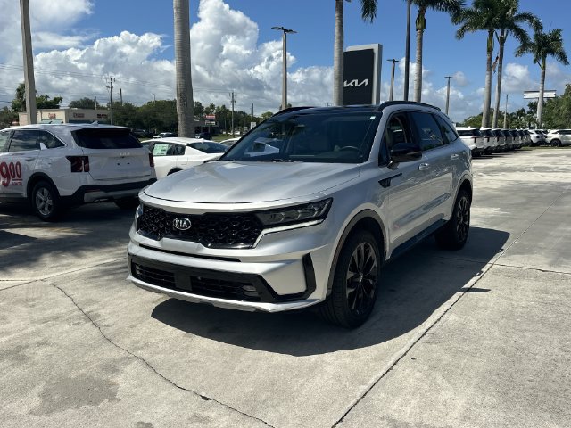 Certified 2021 Kia Sorento SX AWD/4WD image 2