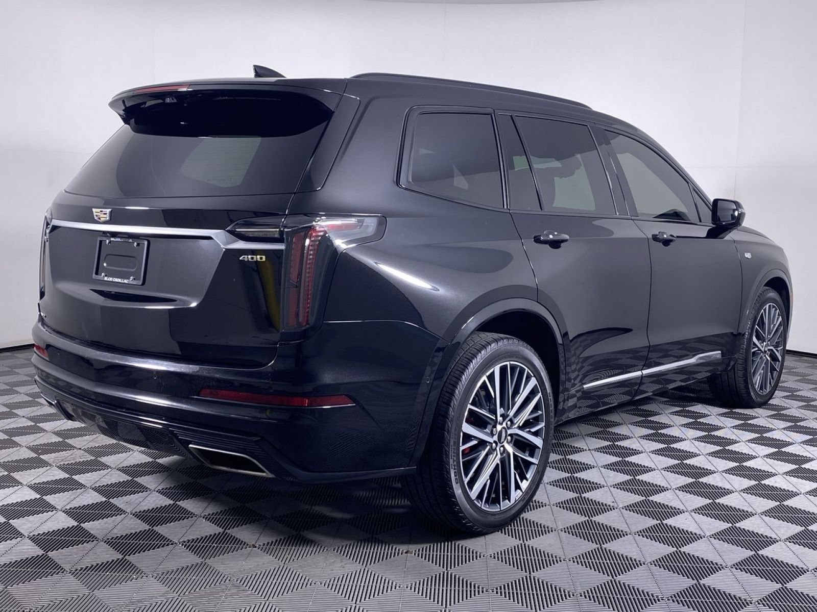 Certified 2023 Cadillac XT6 Sport w/ Platinum Package AWD/4WD image 20