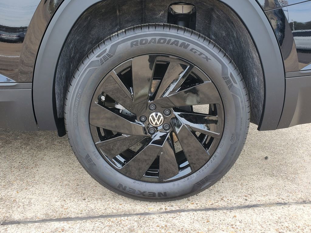 New 2026 Volkswagen Atlas SE FWD image 5
