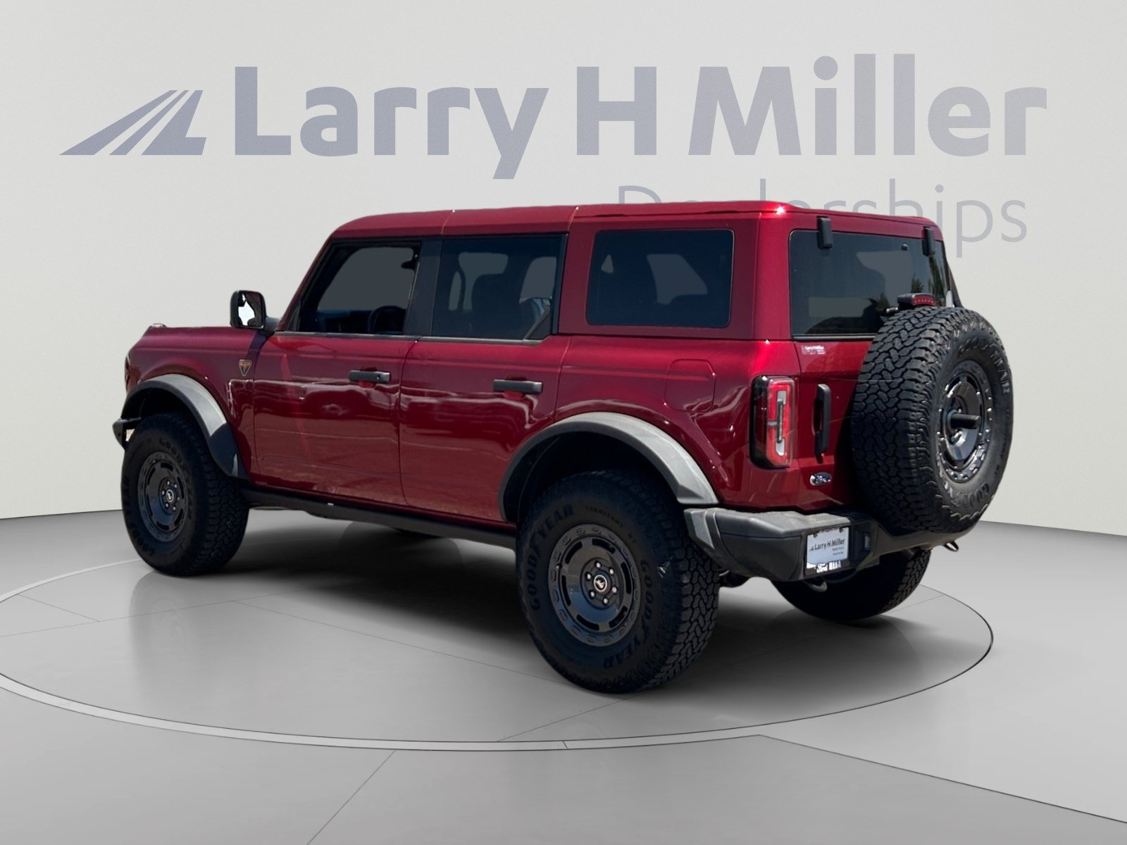 New 2025 Ford Bronco Badlands w/ Sasquatch Package AWD/4WD image 3
