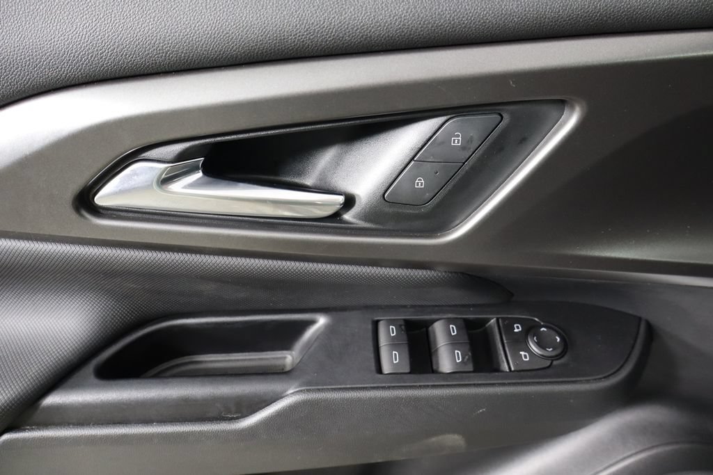 Used 2025 Chevrolet Equinox EV LT FWD image 13