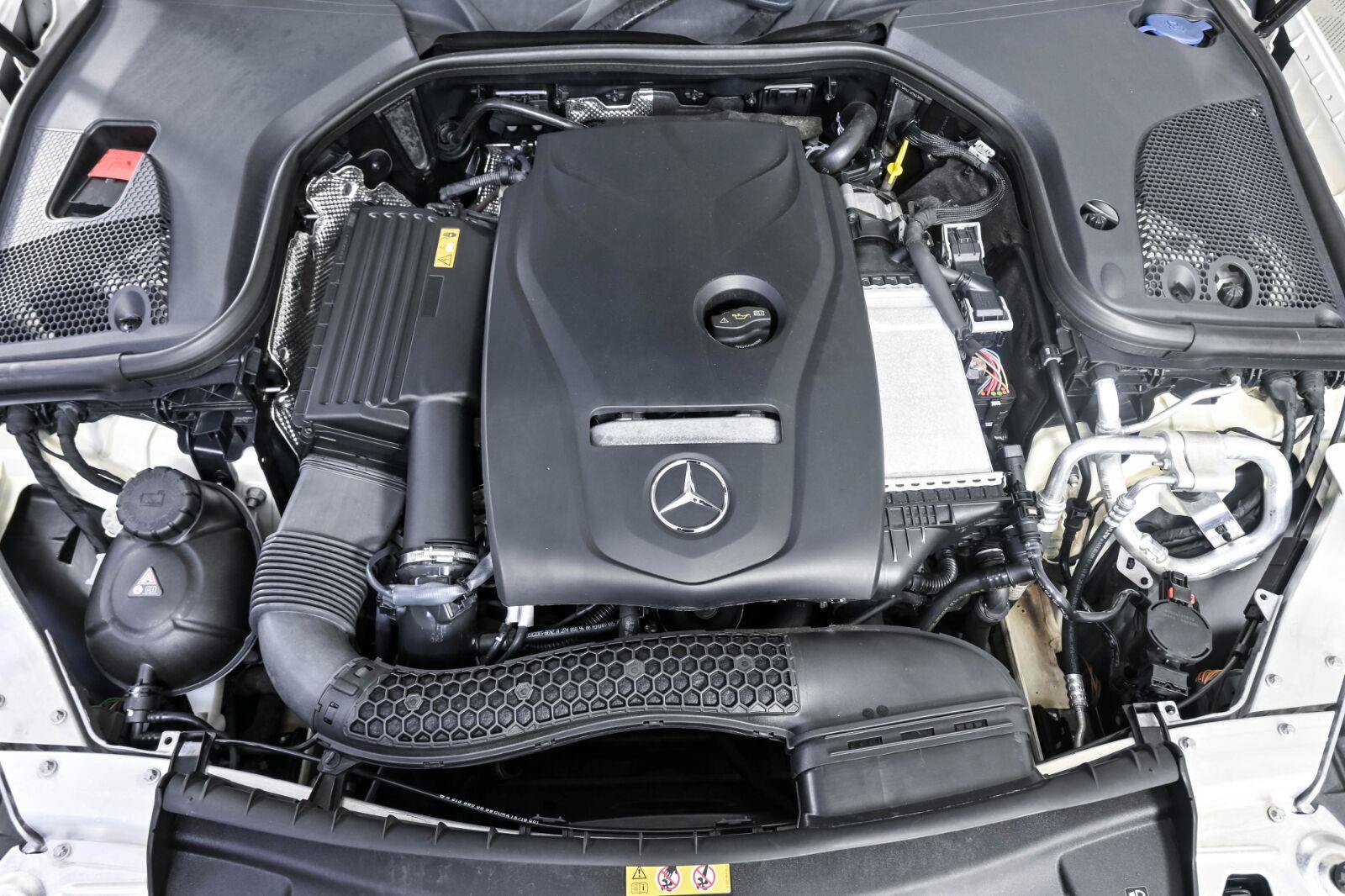 Used 2017 Mercedes-Benz E 300 image 34