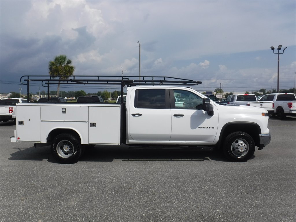 Used 2024 Chevrolet Silverado 3500 W/T w/ WT Convenience Package AWD/4WD image 3