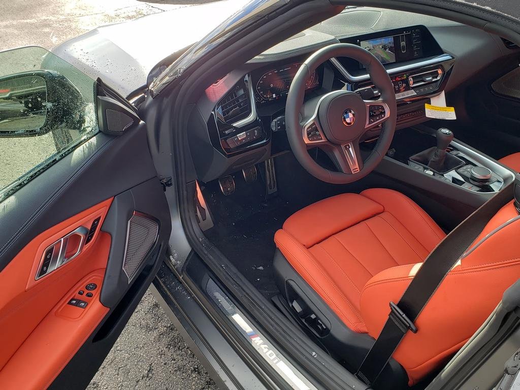 New 2026 BMW Z4 M40i w/ Premium Package image 6