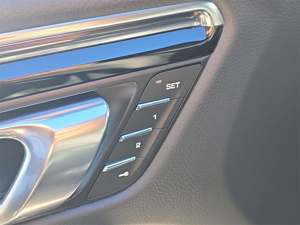 New 2026 Porsche Macan image 26