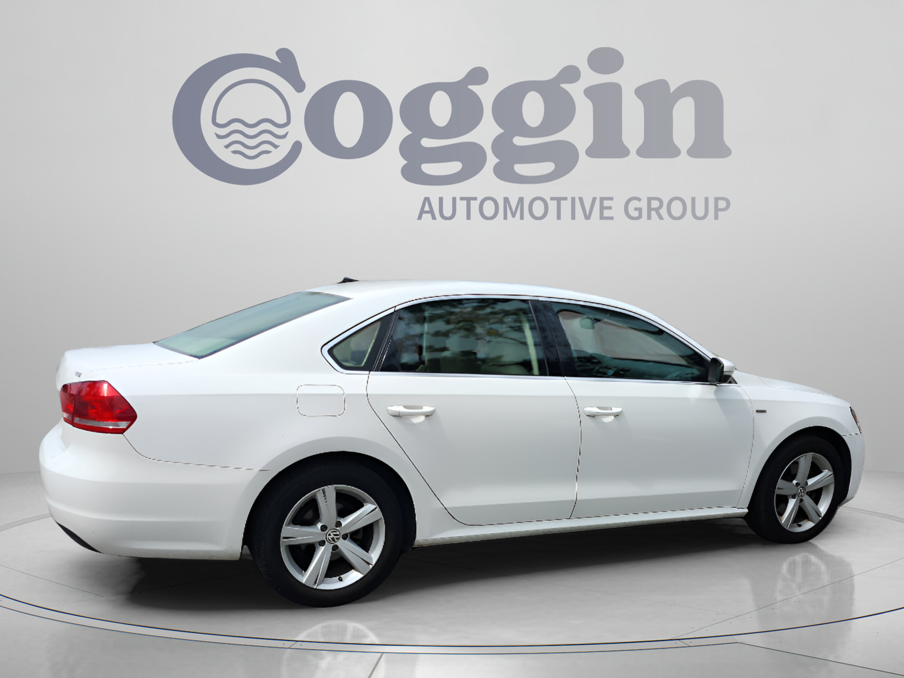 Used 2015 Volkswagen Passat 1.8T Limited Edition FWD image 4