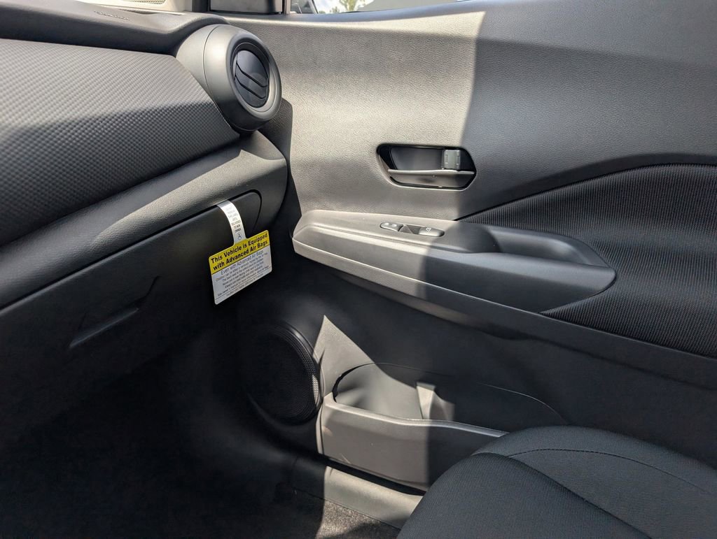 New 2025 Nissan Kicks Play S image 23