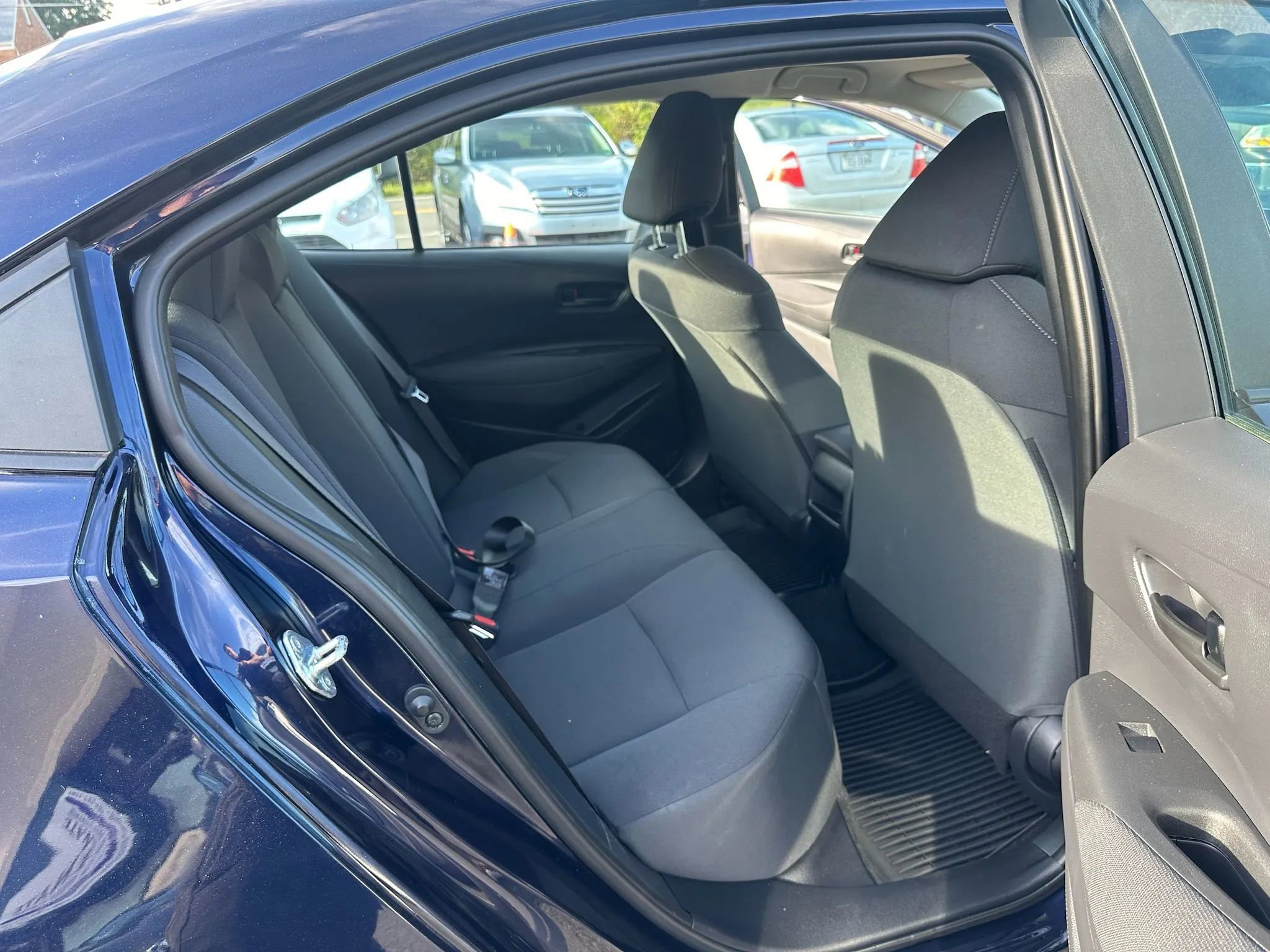 Used 2022 Toyota Corolla LE image 14