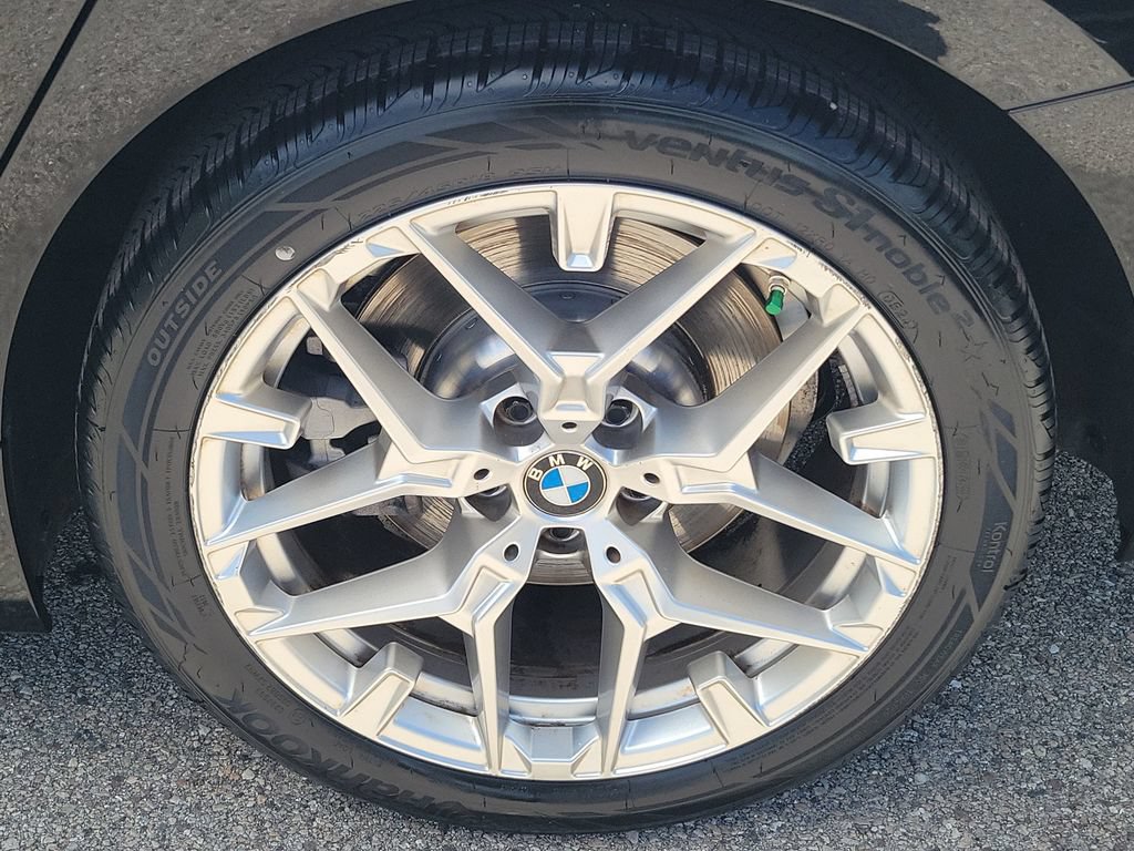 Used 2025 BMW 330i Sedan RWD image 8