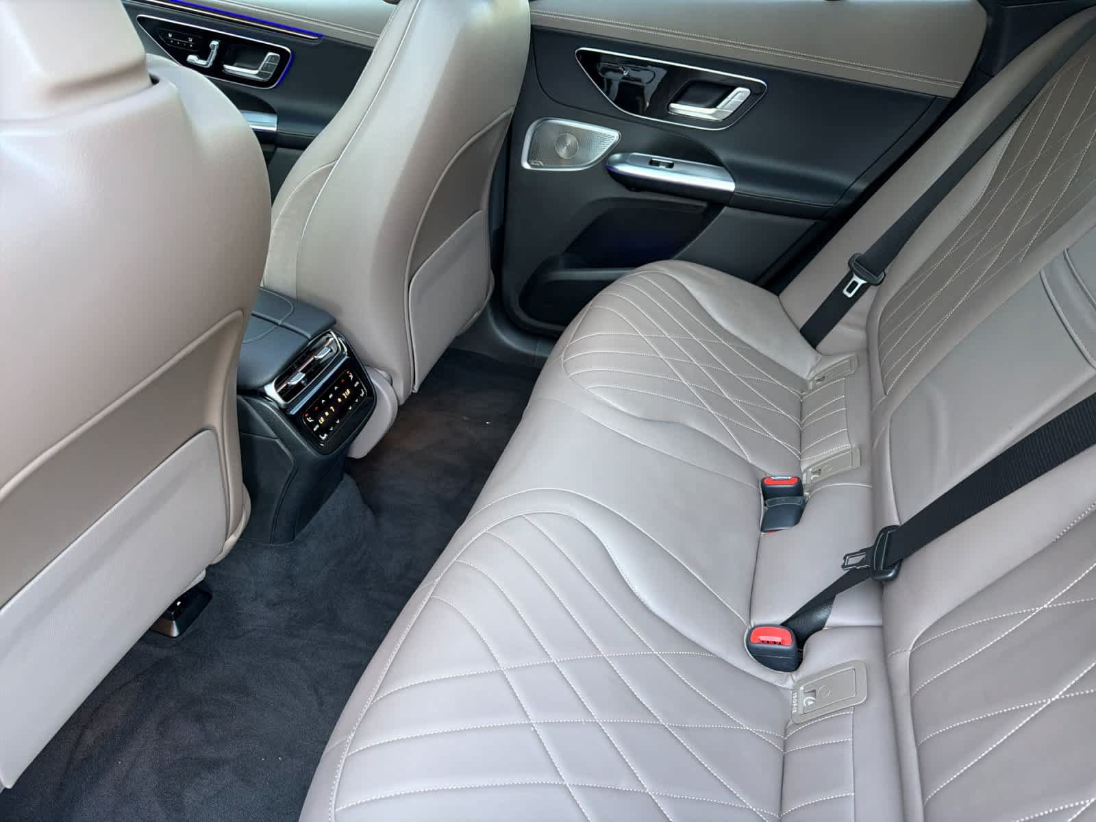 Certified 2023 Mercedes-Benz EQE 500 4MATIC SUV w/ Pinnacle Trim Package image 11