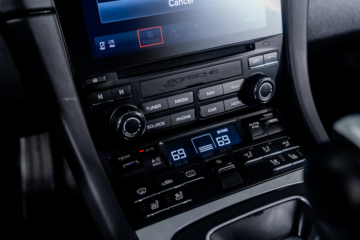 Used 2019 Porsche 911 Turbo w/ Light Design Package image 40