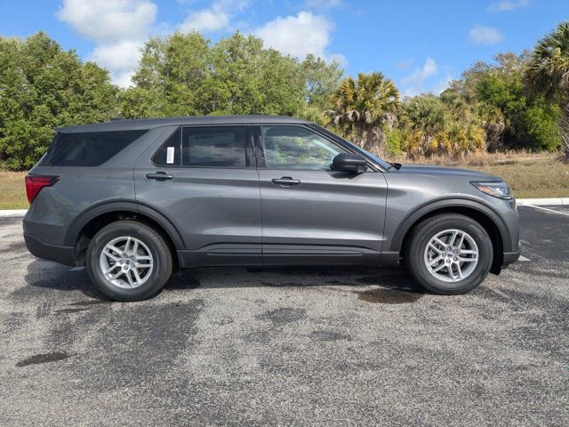 New 2026 Ford Explorer Active image 4