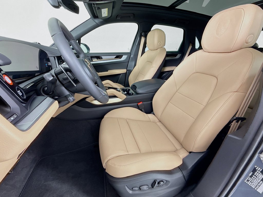New 2026 Porsche Cayenne S AWD/4WD image 5