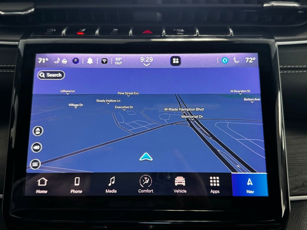 Certified 2024 Jeep Grand Cherokee L Limited w/ Luxury Tech Group II image 18