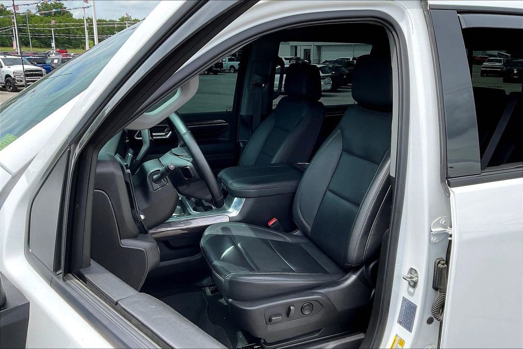 Used 2024 Chevrolet Silverado 3500 LTZ w/ LTZ Plus Package AWD/4WD image 26