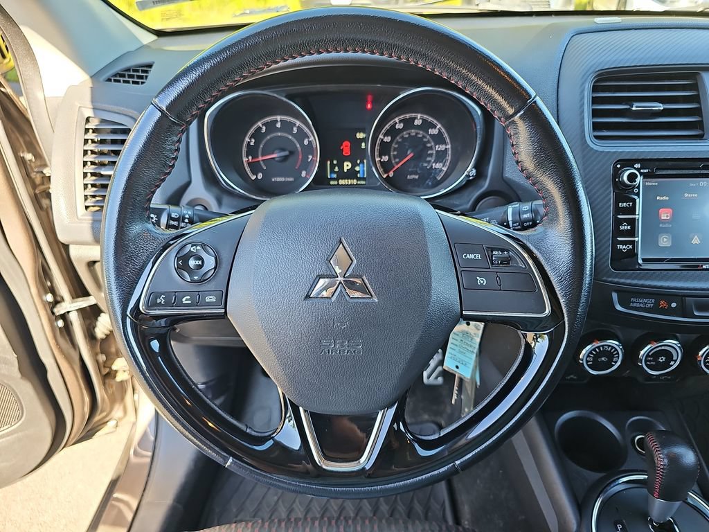 Used 2017 Mitsubishi Outlander Sport LE AWD/4WD image 16
