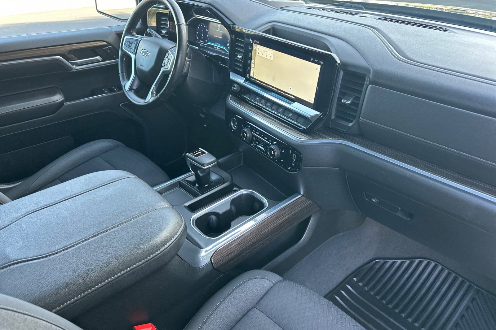 Used 2023 Chevrolet Silverado 1500 RST image 12