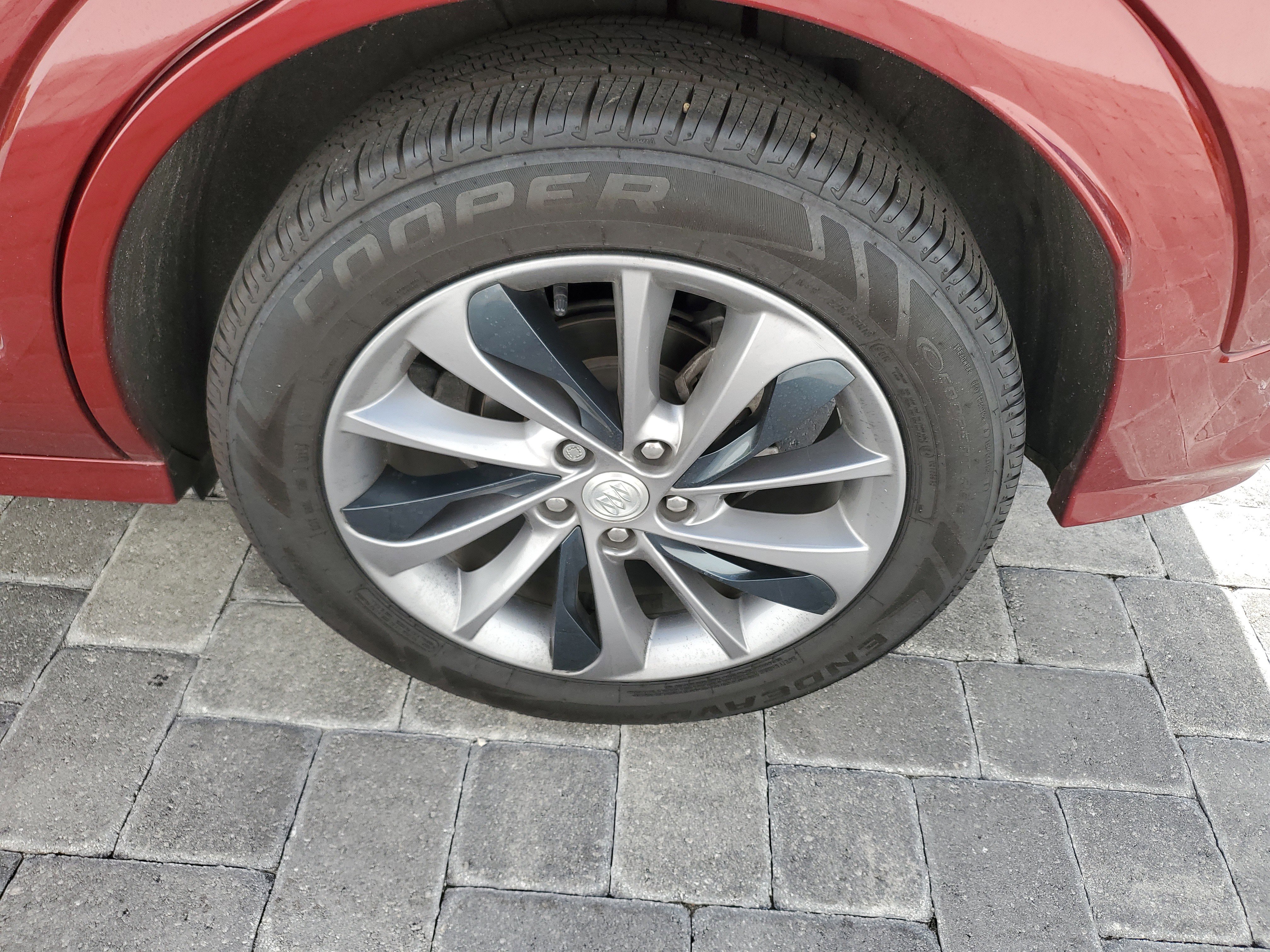 Used 2023 Buick Encore GX Select w/ Sport Touring Package FWD image 7