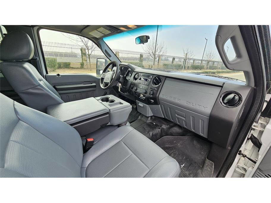 Used 2015 Ford F350 XL image 25