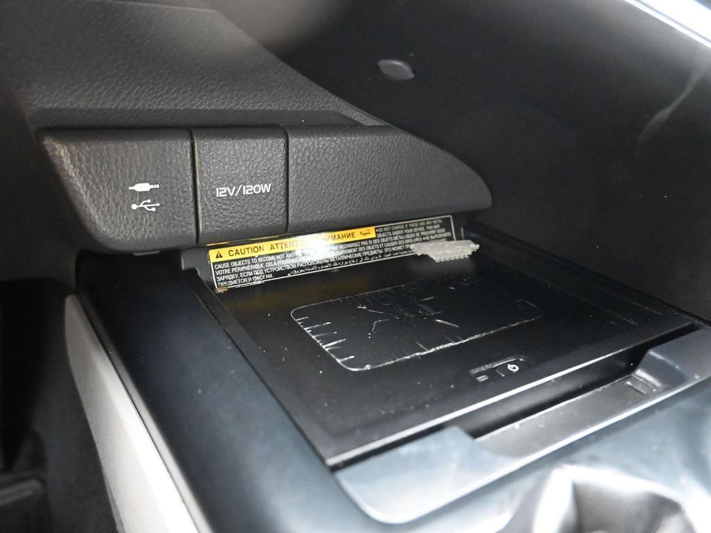 Used 2019 Toyota Camry XLE FWD image 21