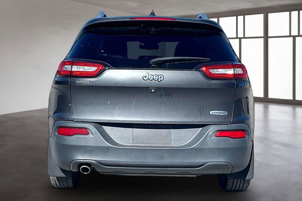 Used 2015 Jeep Cherokee Latitude w/ Comfort/Convenience Group image 5