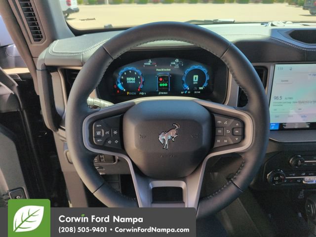 New 2026 Ford Bronco Outer Banks w/ Black Appearance Package AWD/4WD image 14