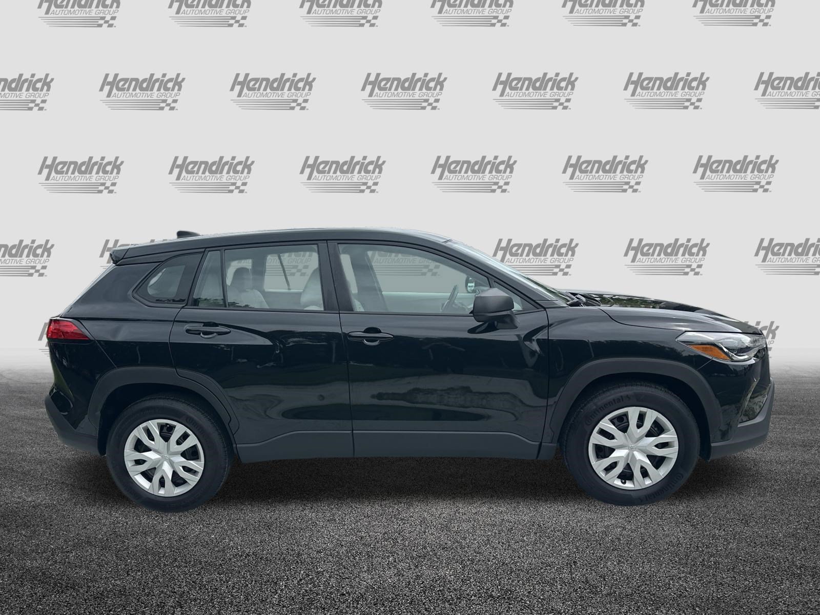 Certified 2025 Toyota Corolla Cross L FWD image 11