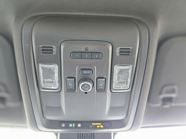 Used 2024 Chevrolet Tahoe LT w/ Luxury Package image 27