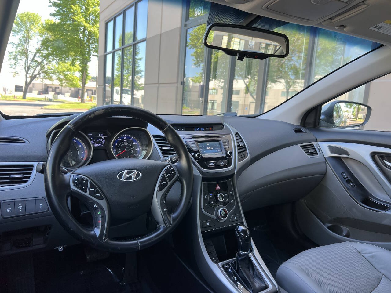 Used 2014 Hyundai Elantra Limited FWD image 17