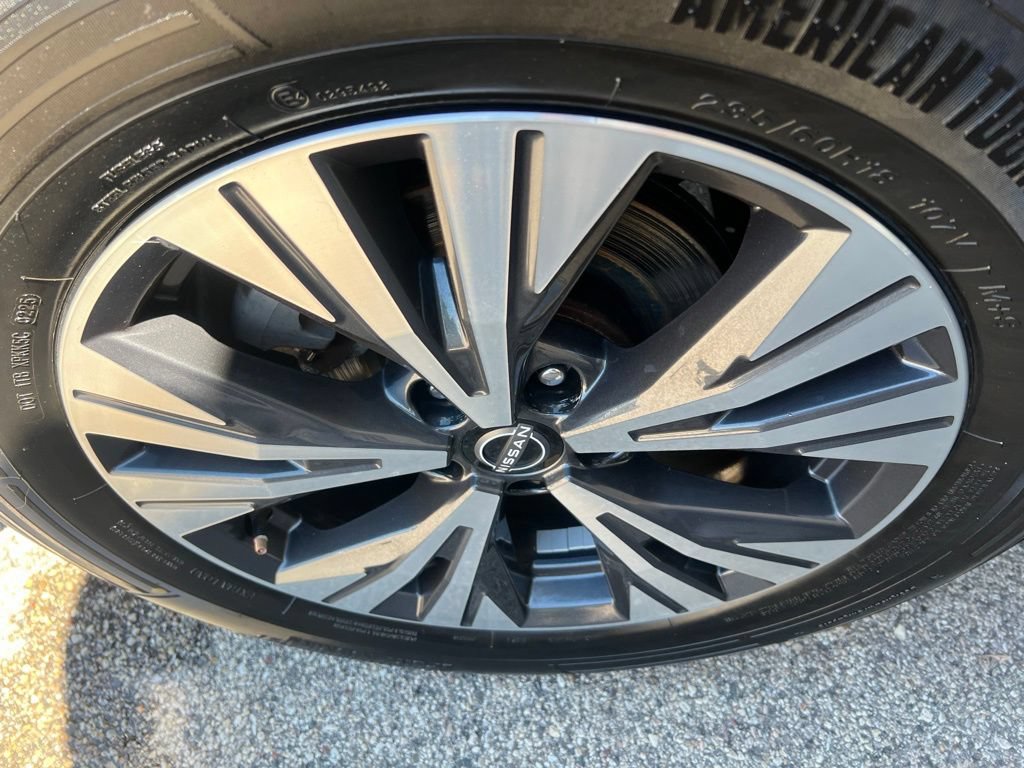 Certified 2023 Nissan Rogue SV AWD/4WD image 39