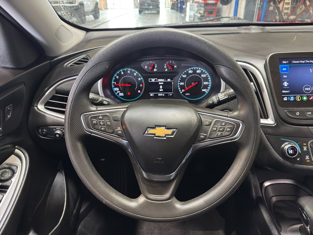 Used 2025 Chevrolet Malibu LT image 21