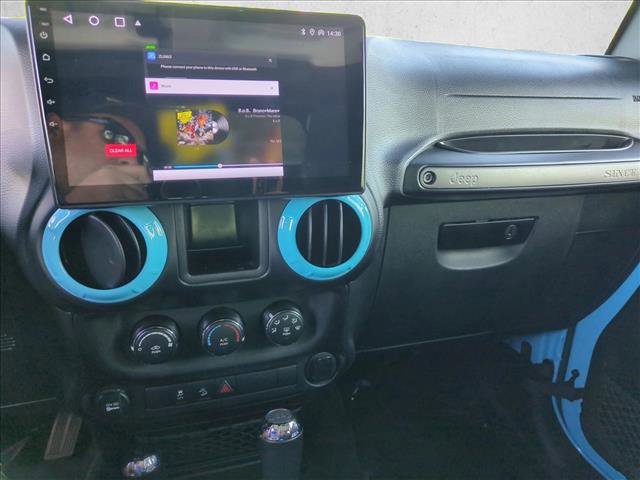 Used 2018 Jeep Wrangler Unlimited Sport w/ Connectivity Group image 14