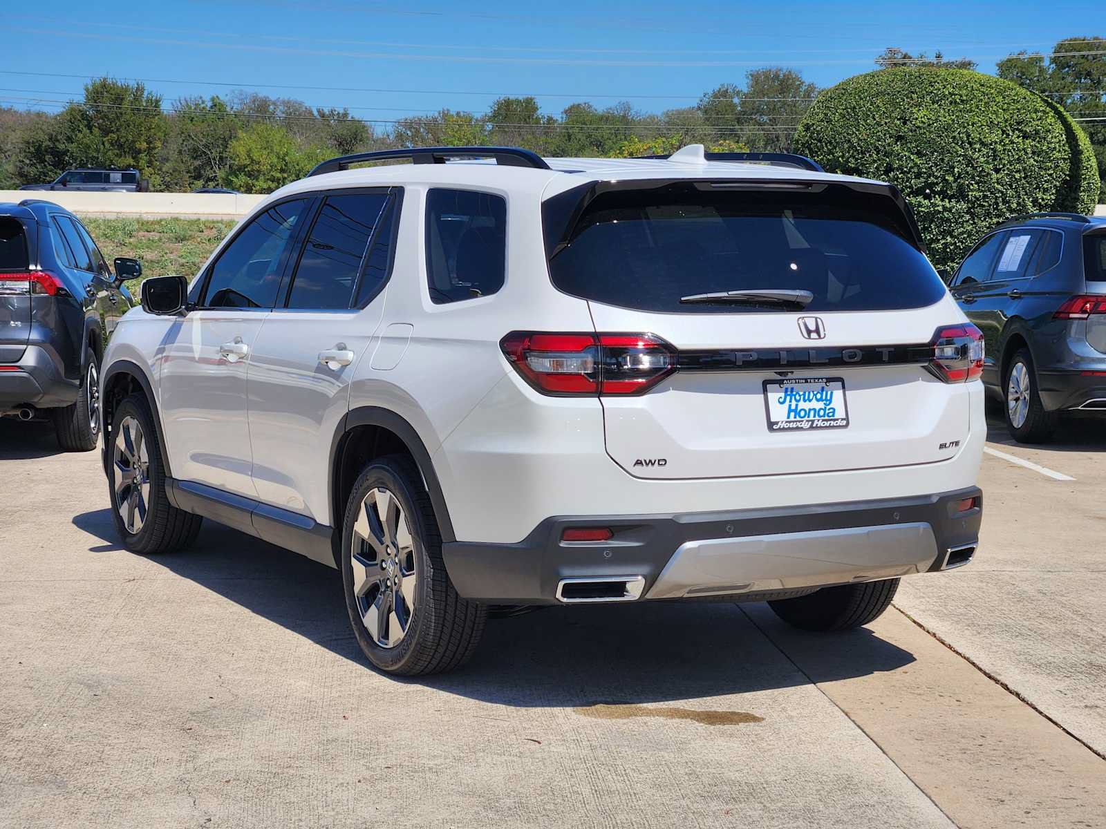New 2026 Honda Pilot Elite image 3