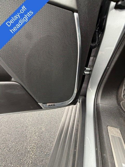 Used 2023 Cadillac Escalade Sport Platinum w/ LPO, ONYX Package image 44