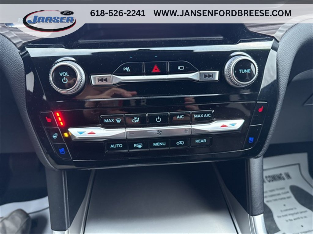 Used 2022 Ford Explorer Limited w/ Equipment Group 301A image 23