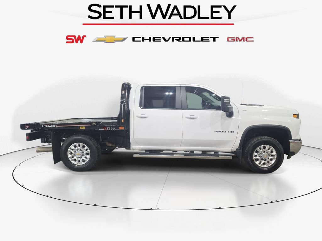 Used 2024 Chevrolet Silverado 3500 LT w/ Convenience Package image 8
