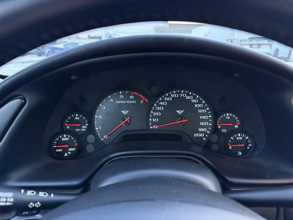 Used 2000 Chevrolet Corvette Coupe image 24