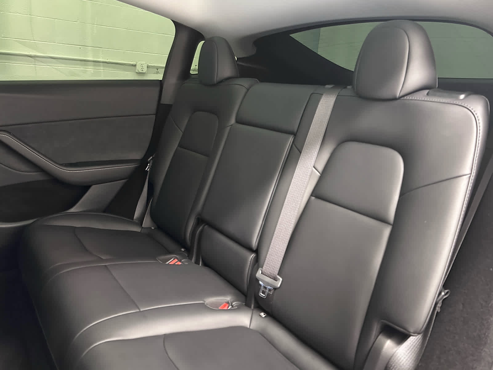 Used 2024 Tesla Model Y Long Range image 15