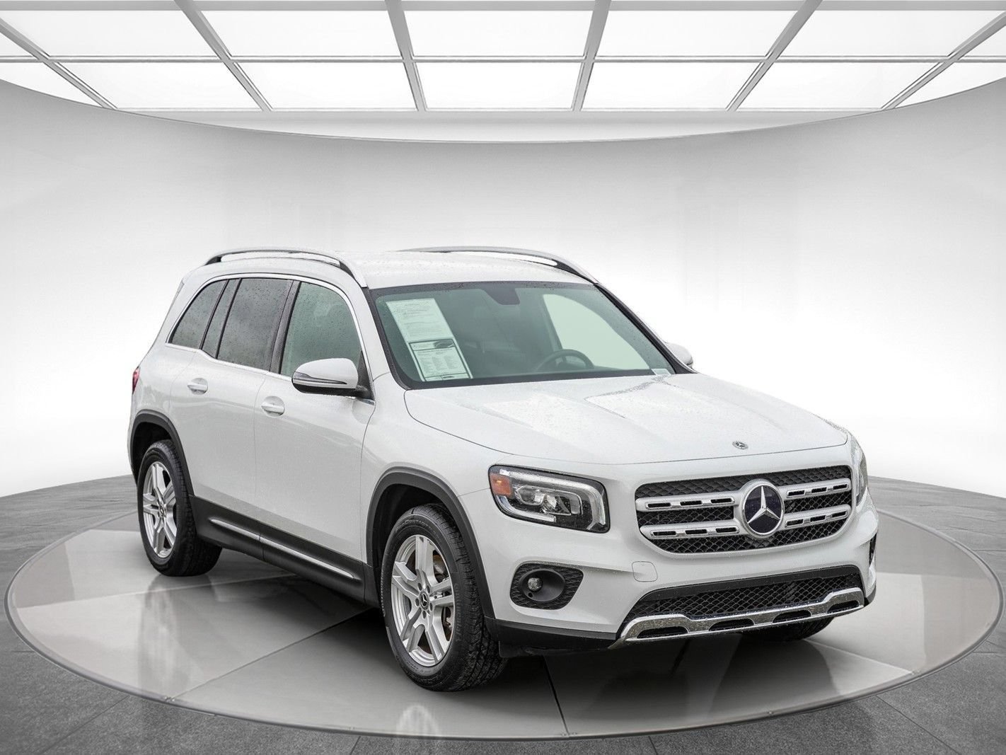 Used 2021 Mercedes-Benz GLB 250 4MATIC image 5