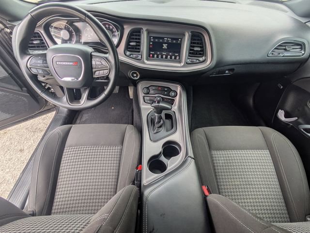 Used 2023 Dodge Challenger SXT RWD image 14