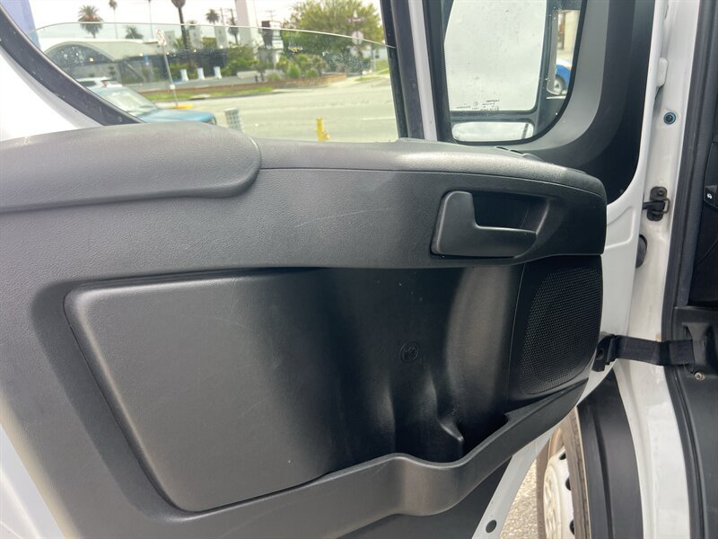 Used 2023 RAM ProMaster 2500 FWD image 16