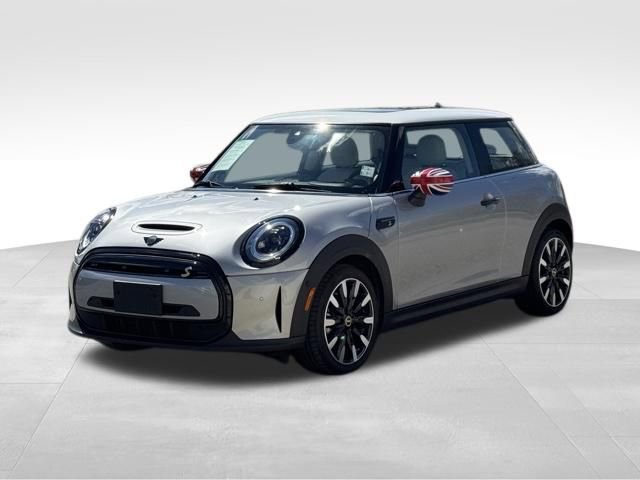 Used 2024 MINI Cooper SE FWD image 9