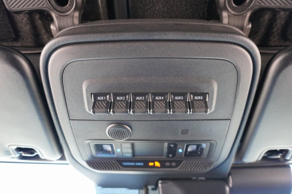 Certified 2025 Ford Bronco Badlands AWD/4WD image 16