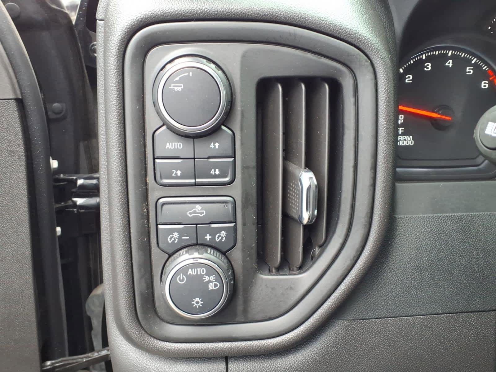 Used 2024 Chevrolet Silverado 1500 Custom Trail Boss AWD/4WD image 11