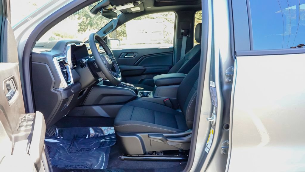New 2026 GMC Canyon Elevation w/ Technology Package RWD image 13
