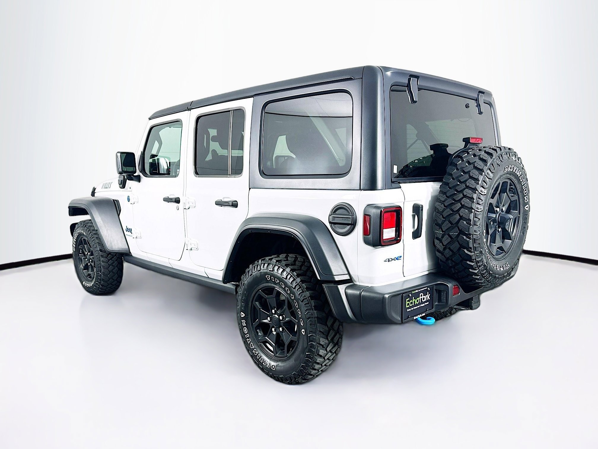 Used 2023 Jeep Wrangler Unlimited w/ Cold Weather Group AWD/4WD image 5