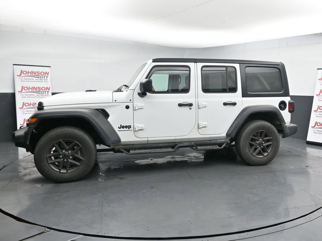 Used 2024 Jeep Wrangler Sport S image 5